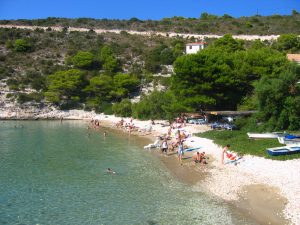 Porat_Bay,_Bisevo_Island,_Croatia