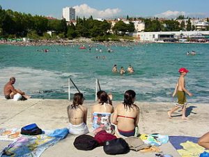 320px-on_the_beach_-_split_-_croatia_01